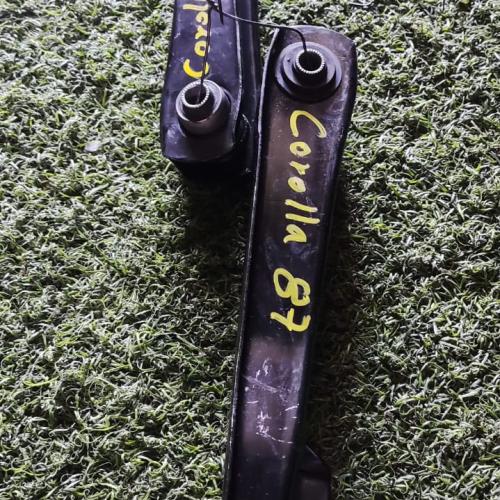 Tijeral -Bandeja Toyota corolla 87