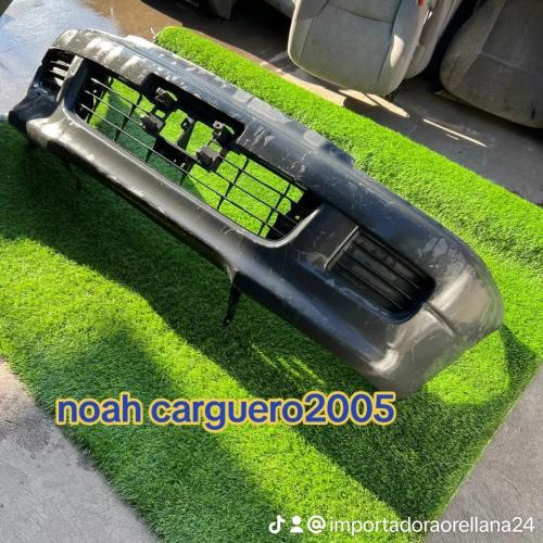 Parachoque Delantero Toyota Noah 2005