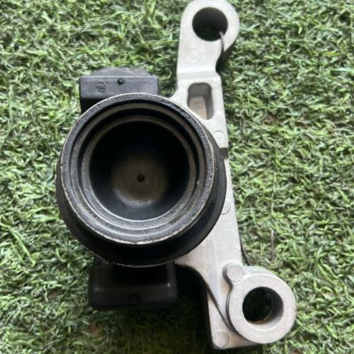 Soporte de motor Nissan Sentra