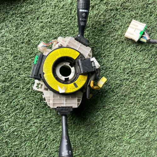 Palanca de Luz Mitsubishi 97-04 Chariot-Lanser-Eclipse 2000-10  PL10002